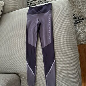 NEW Without tags. Under Armour work out leggings. Never worn.